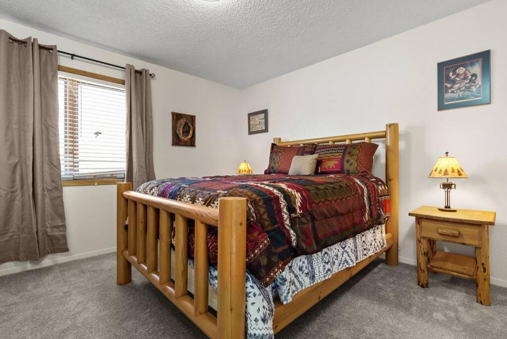 Moose Meadows- Near The Airport, Centrally Located Anchorage Bagian luar foto